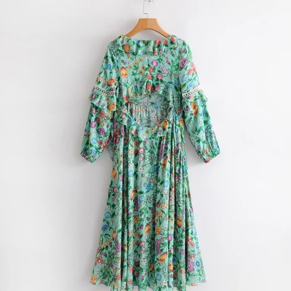 LAST ONE Flur Vineyard Asymmetrical Gown - Picture 6 of 8